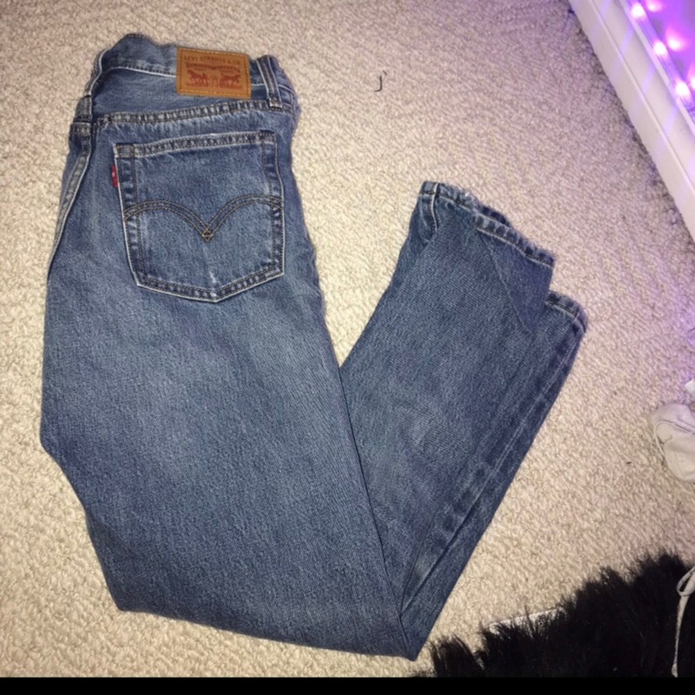 levi jeans - Picture 3 of 4